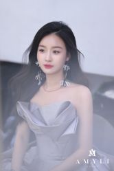 -艾米丽婚纱礼服