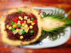 版纳菠萝饭-老滇山寨•云南特色菜•地方菜•民族风情歌舞表演(金碧店)