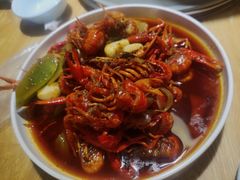 -茸梅路右拐龙虾-农家菜(松江店)