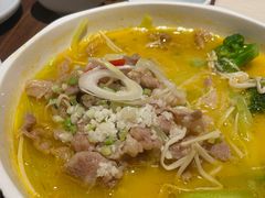-港丽餐厅(正大店)