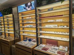 -优医视平价眼镜超市蔡司依视路折扣(小马厂店)