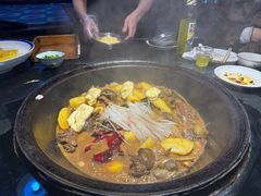 -鱼窝棚柴火铁锅炖(富山屯店)