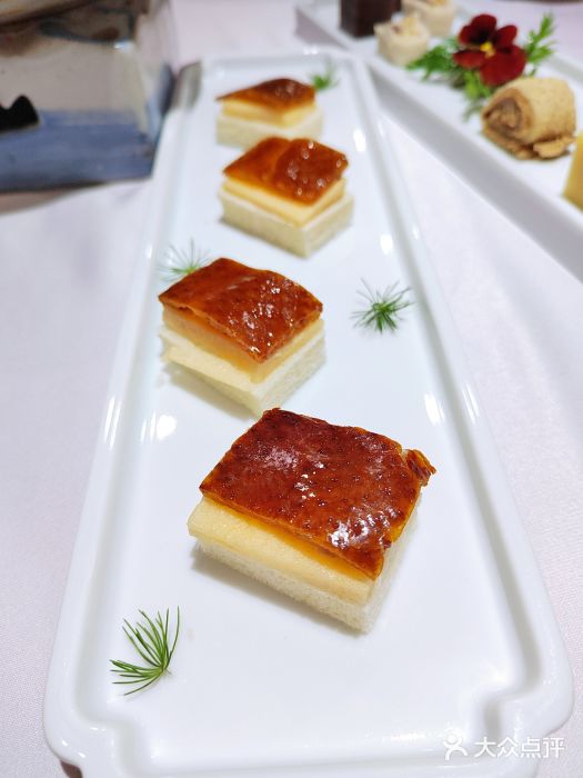 味+新京宴·烤鸭·北京菜(创意谷店)鸭皮图片