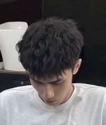 -尤司男士国潮理发馆