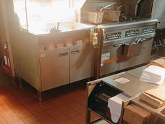-麦当劳(西客站店)