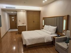 -全季酒店(郑州建设路碧沙岗地铁站店)