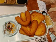 炸窝头配臭乳腐-佟爷·老北京炙子烤肉(长寿路店)