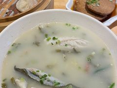 雪菜黄鱼面-玖鲜小笼(中山广场店)