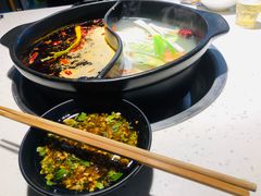 -钢管厂五区小郡肝串串香(奥克斯广场锦城万达店)