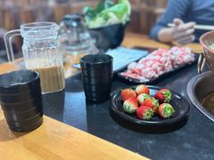 -果松木炭酸菜铜火锅·外婆参鸡汤