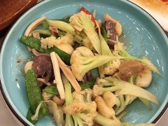 阳江小盆菜-先记烧鹅王·本地粤菜(福永店)