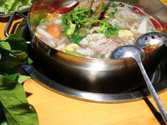 -大众跷脚牛肉馆·非遗传承单位(峨眉山店)