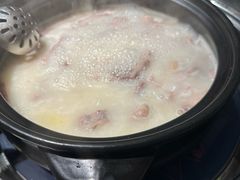 -大匠工房古船木艺术餐厅·猪肚鸡专门店(长白仙岛店)