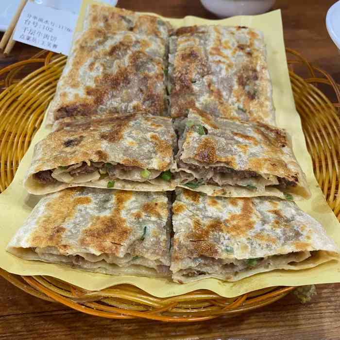 桐花凤香河肉饼大王(家具城店)-"菜量很大,价格不高,味道很好,值得