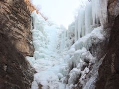 -大平台龙居瀑布旅游区