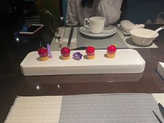 -江上荟·创意中国菜(绿地缤纷城店)