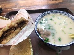 牛肉烧饼（多肉）-穆得·老周家牛肉烧饼(普利街店)