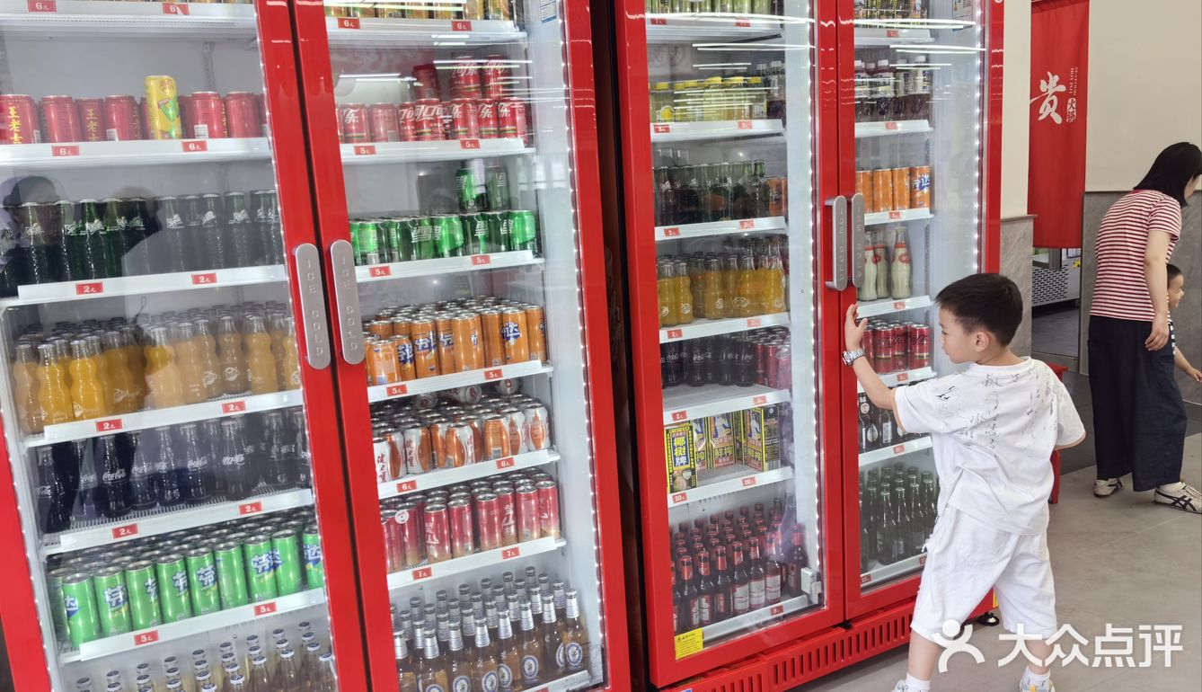 比菜市场还便宜的海鲜档