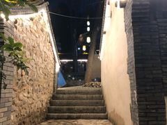 -百里峡七彩艺术小镇