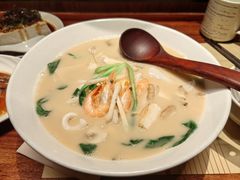 -荣家黄鱼面(前滩太古里店)