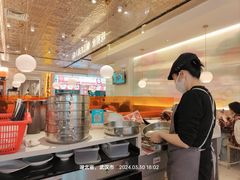 -黄记煌三汁焖锅(新佳丽江汉路店)