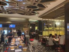 大堂-钱小奴海鲜自助黑金店(杭州滨江龙湖店)