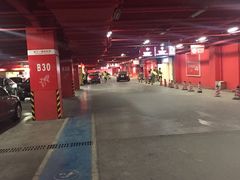 -欧尚超市苏州店停车场(金鸡湖路店)