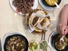 -闫家驴肉老店(华电一校店)