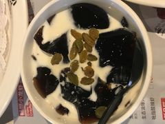 -龙巢盱眙龙虾·牛蛙·烧烤宵夜(八卦岭店)