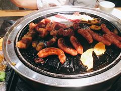 -炭小牛果木烤肉