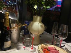 -MONICH牛排融合餐厅(和义大道购物中心店)