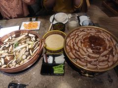 -三人行骨头王火锅(长寿店)