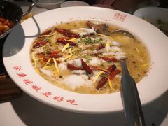 老坛酸菜鱼鲈鱼-新辣宴·湖南家常菜·商务聚餐(中粮创芯店)
