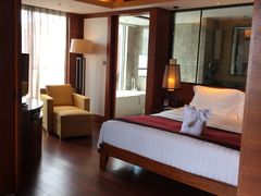 -三亚湾海居铂尔曼度假酒店