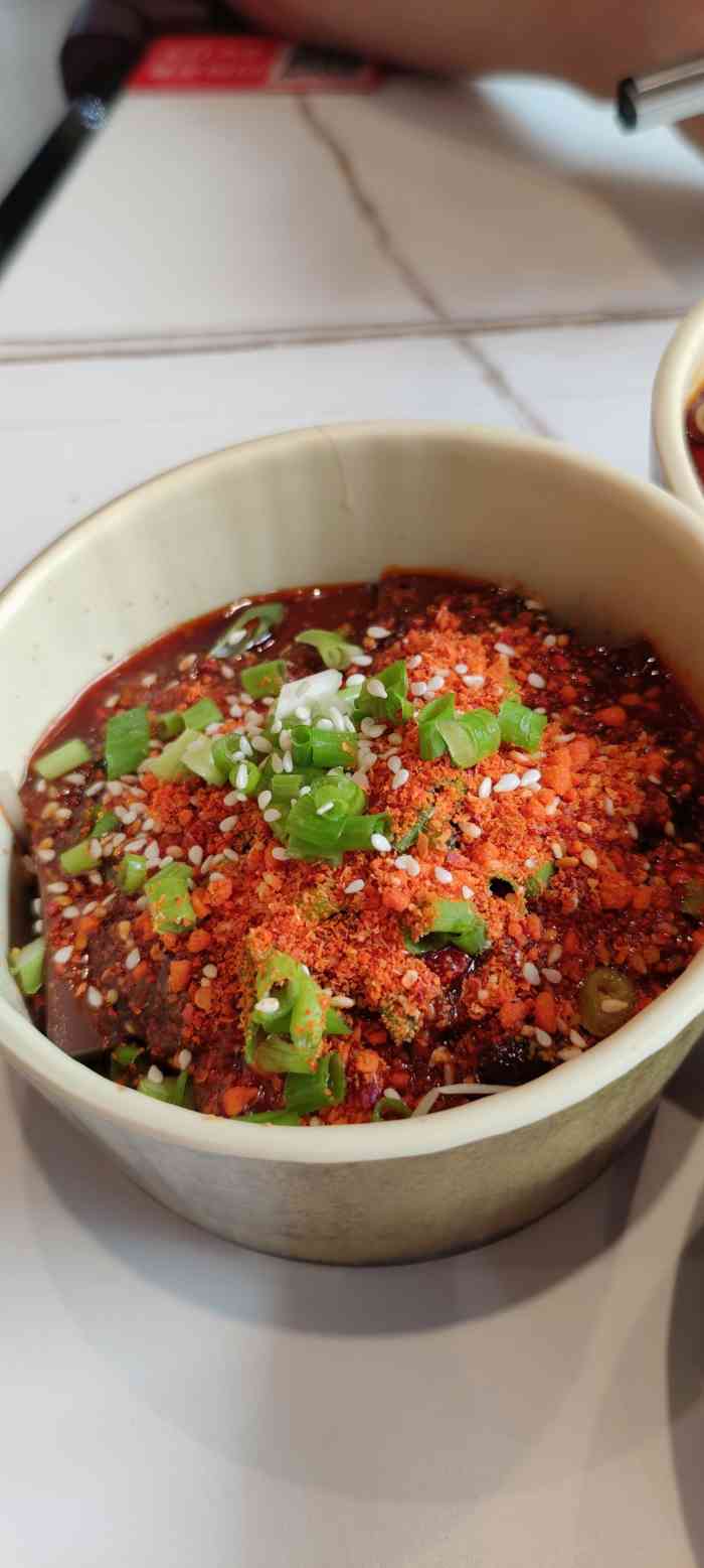 喵十三串串香(弘阳广场店)-"位于燕郊繁华的弘阳广场二层多家餐饮聚集