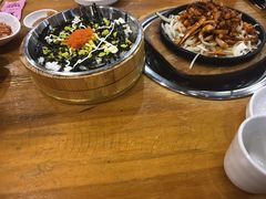 -喇喇排骨火锅·传统韩式脊骨汤(望京西园总店)