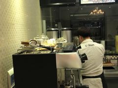 -吉新利亚咖啡烘焙店(步步高店)