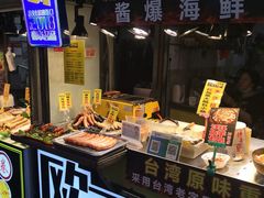 自助取餐区-泰龙城小吃街