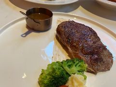 谷饲肉眼牛排-洛缦音乐餐厅(工业展览馆万象城店)