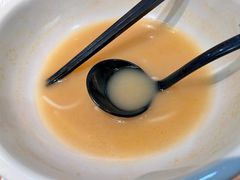 -蒙自源米线大王(东站店)