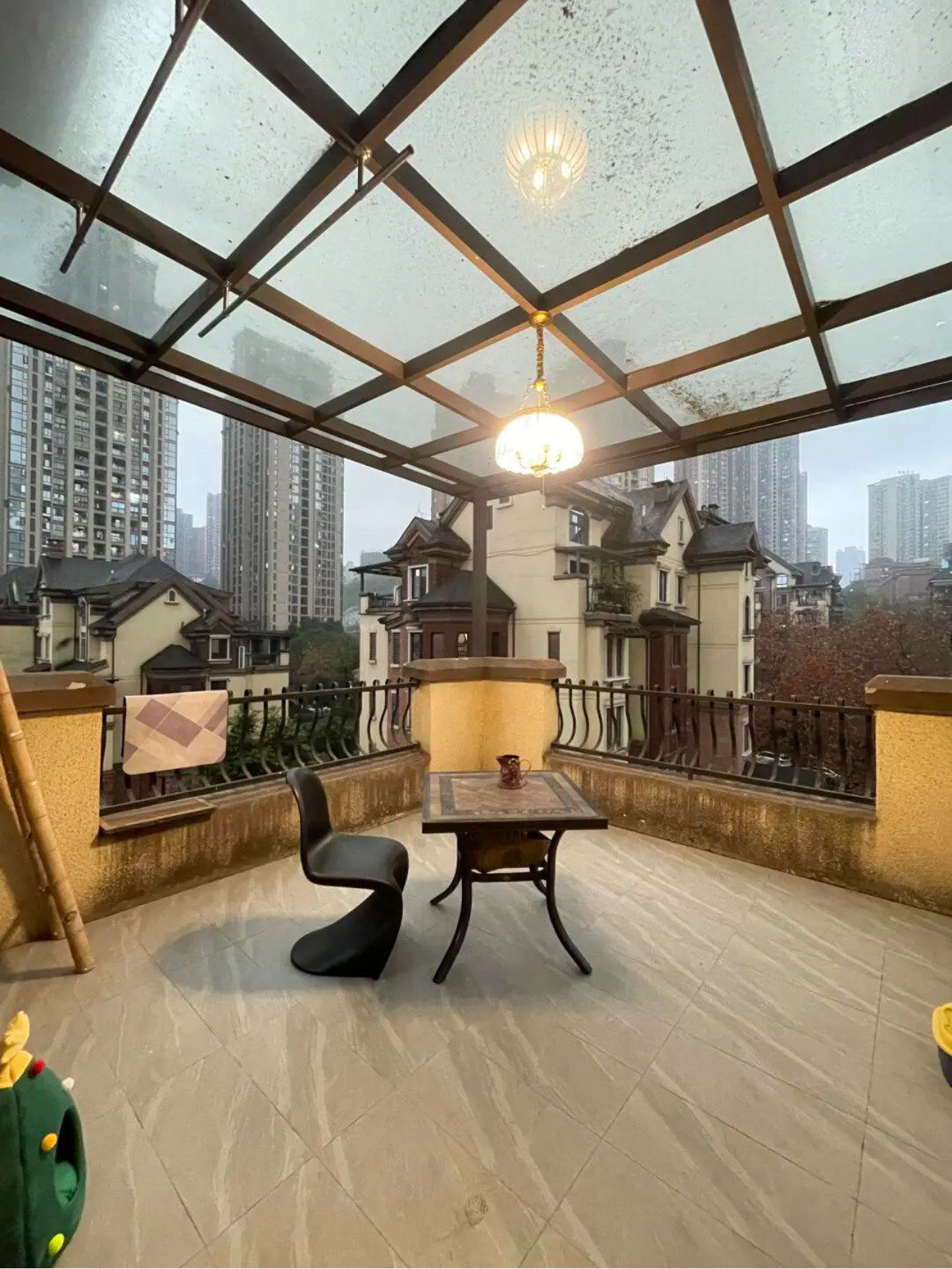 0元玩转这座城

上证面积175平四房双卫 2023年装修
带两个