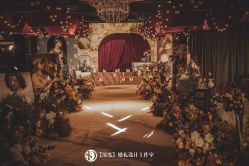 -深度婚礼策划·宴会布置·高端私人创意定制