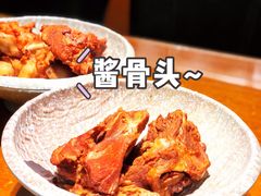 特色大铁锅烀腔骨-95号酱骨·一块豆腐(展春园西路店)