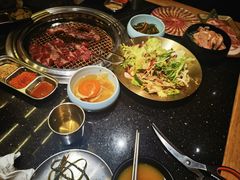 -韩烧牛中牛·甄选黑牛烤肉(黑金店)