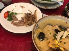 -侬佳蒸菜馆(听潮店)