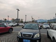 -融创茂-停车场