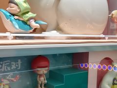 -泡泡玛特POPMART(上海环球港店)