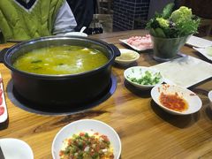 -风情丽江斑鱼火锅(孙家沟西南路80号店)