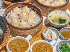 -馋三尺蟹粉小笼(人民广场店)