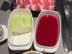 -海底捞火锅(新松江路生日主题店)
